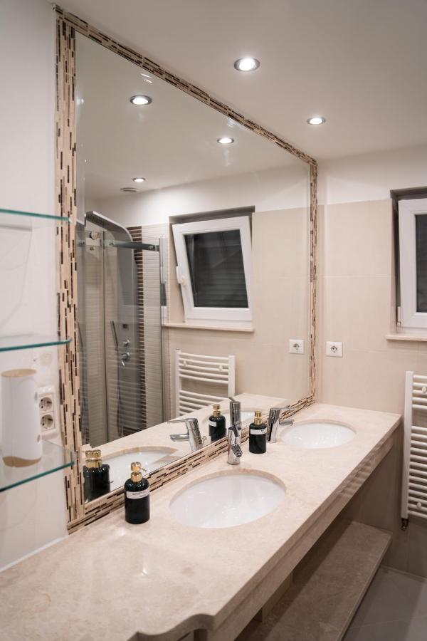 Ultracentral Golden Apartament 1 Suceava Bagian luar foto